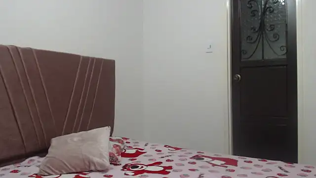 nathaly jones  online show from 24, 11, 2025