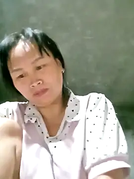 Snapshot of maple694 chatting on 8, 10, 2025 maple694 online show from 8, 10, 2025