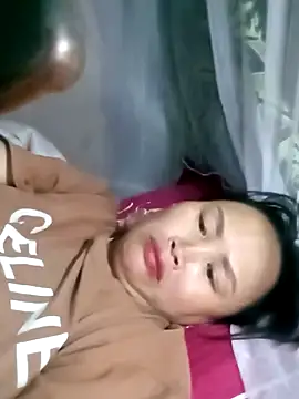 Snapshot of maple694 chatting on 11, 10, 2025 maple694 online show from 11, 10, 2025