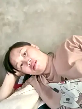 Snapshot of maple694 chatting on 13, 10, 2025 maple694 online show from 13, 10, 2025