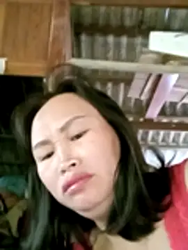 Snapshot of maple694 chatting on 18, 10, 2025 maple694 online show from 18, 10, 2025