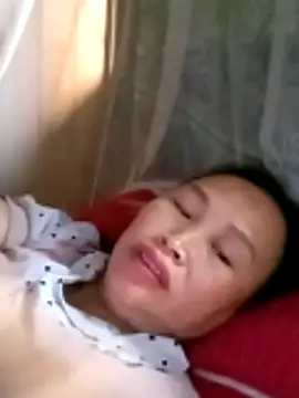 Snapshot of maple694 chatting on 20, 10, 2025 maple694 online show from 20, 10, 2025