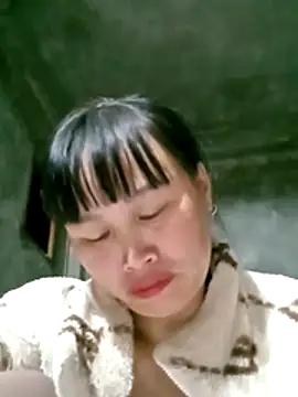 Snapshot of maple694 chatting on 23, 10, 2025 maple694 online show from 23, 10, 2025