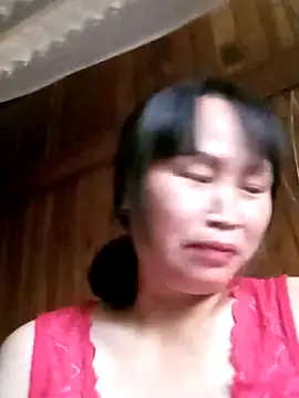 Snapshot of maple694 chatting on 29, 10, 2025 maple694 online show from 29, 10, 2025