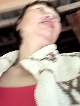 Snapshot of maple694 chatting on 2, 11, 2025 maple694 online show from 2, 11, 2025