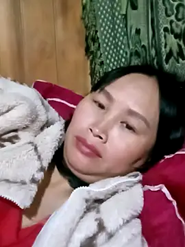 Snapshot of maple694 chatting on 5, 11, 2025 maple694 online show from 5, 11, 2025