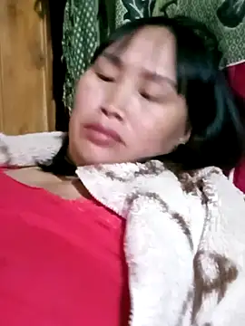 Snapshot of maple694 chatting on 6, 11, 2025 maple694 online show from 6, 11, 2025