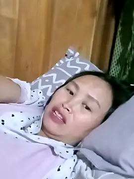 Snapshot of maple694 chatting on 11, 11, 2025 maple694 online show from 11, 11, 2025