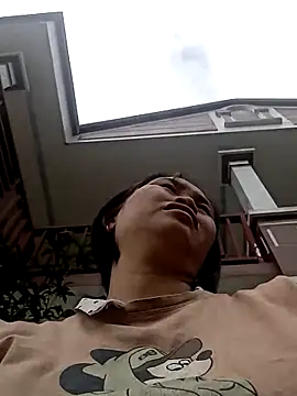 Snapshot of maple694 chatting on 14, 11, 2025 maple694 online show from 14, 11, 2025