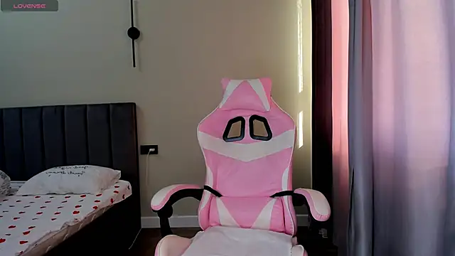 Snapshot of obokozu_mai chatting on 10, 10, 2025 obokozu mai online show from 10, 10, 2025