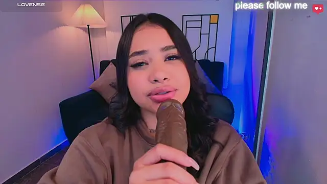 nicemiiaa7  online show from 11, 3, 2026