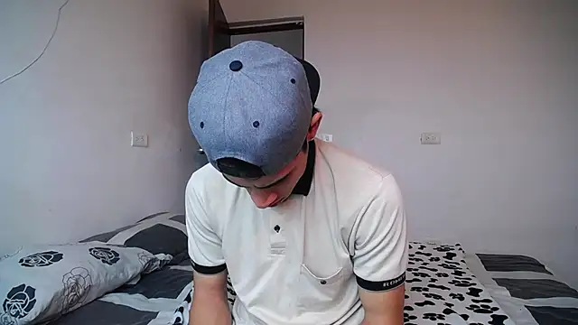 Snapshot of Candy_Grey28 chatting on 12, 10, 2025 Candy Grey28 online show from 12, 10, 2025