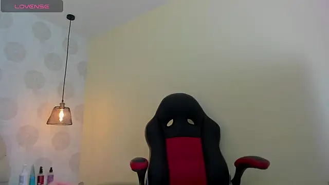 GIANAMILLER6 online show from 12, 11, 2025