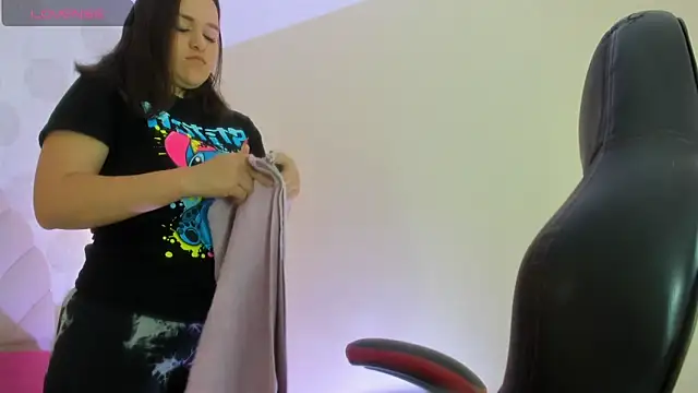 Snapshot of GIANAMILLER6 chatting on 3, 3, 2026 GIANAMILLER6 online show from 3, 3, 2026