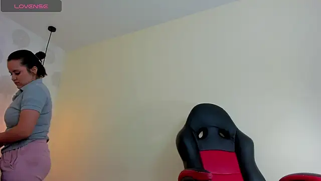 Snapshot of GIANAMILLER6 chatting on 24, 3, 2026 GIANAMILLER6 online show from 24, 3, 2026