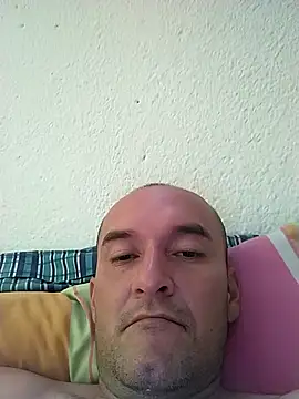 Snapshot of Josephfas chatting on 20, 10, 2025 Josephfas online show from 20, 10, 2025