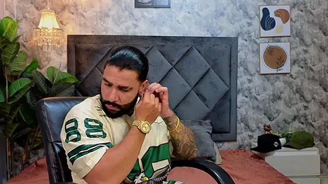 Apolo rousse1 online show from 12, 11, 2025