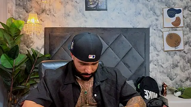 Apolo rousse1 online show from 19, 11, 2025