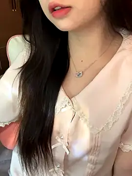 Snapshot of Nana_kute20 chatting on 14, 10, 2025 Nana kute20 online show from 14, 10, 2025