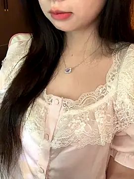 Snapshot of Nana_kute20 chatting on 19, 10, 2025 Nana kute20 online show from 19, 10, 2025