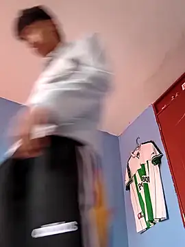 Snapshot of Rolito69 chatting on 19, 10, 2025 Rolito69 online show from 19, 10, 2025