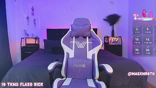 Snapshot of Mason_Rothwell chatting on 5, 11, 2025 Mason Rothwell online show from 5, 11, 2025