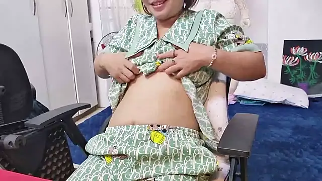 Snapshot of MichiLovely chatting on 7, 11, 2025 MichiLovely online show from 7, 11, 2025