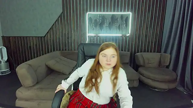 Snapshot of KattyRose8 chatting on 5, 11, 2025 KattyRose8 online show from 5, 11, 2025