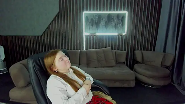 Snapshot of KattyRose8 chatting on 16, 11, 2025 KattyRose8 online show from 16, 11, 2025