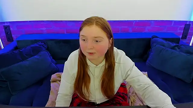 Snapshot of KattyRose8 chatting on 17, 11, 2025 KattyRose8 online show from 17, 11, 2025