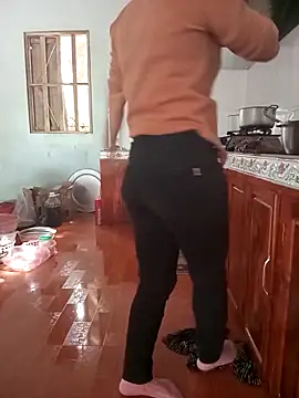 Sweet-Berry89 online show from 22, 10, 2025