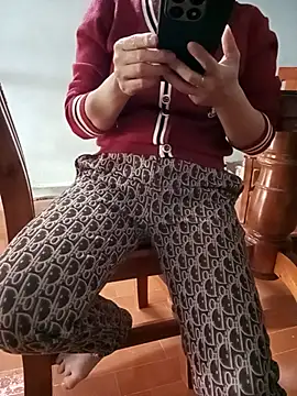 Sweet-Berry89 online show from 18, 11, 2025