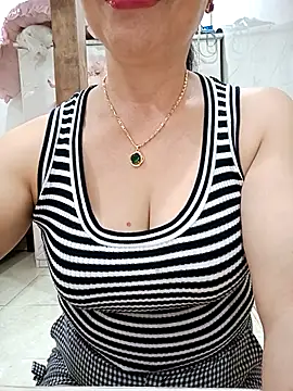 Kim-Anhh online show from 1, 10, 2025