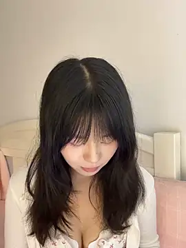 Ella-A9 online show from 16, 10, 2025