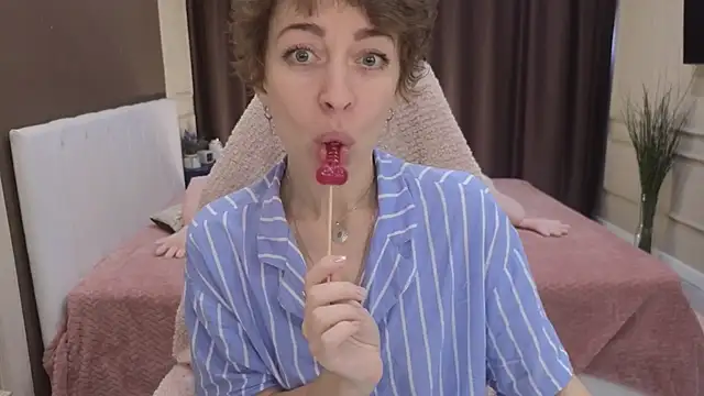 Snapshot of daniellia_ chatting on 22, 9, 2025 daniellia online show from 22, 9, 2025