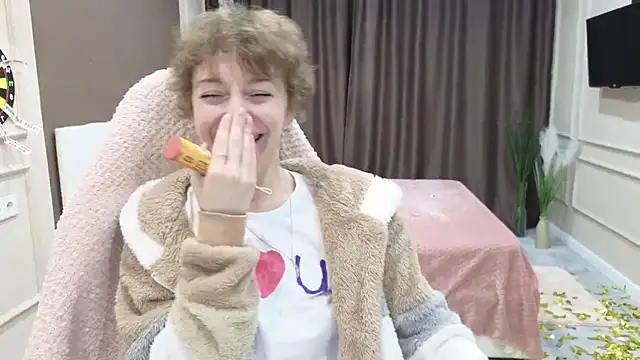 Snapshot of daniellia_ chatting on 30, 9, 2025 daniellia online show from 30, 9, 2025