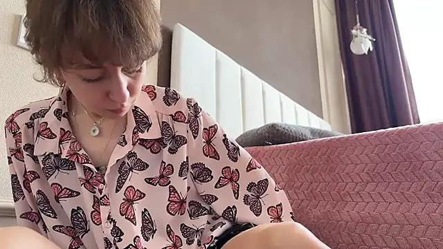 Snapshot of daniellia_ chatting on 27, 10, 2025 daniellia online show from 27, 10, 2025