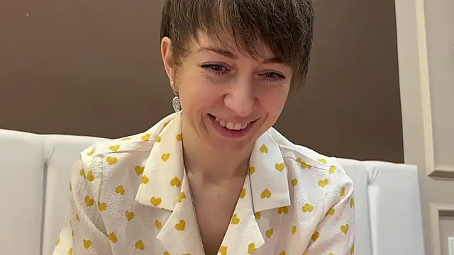 daniellia  online show from 24, 2, 2026