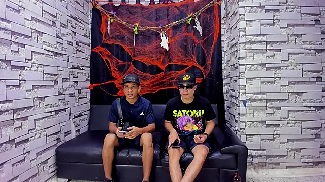 Snapshot of Crazy_Cult_Sex chatting on 22, 10, 2025 Crazy Cult Sex online show from 22, 10, 2025