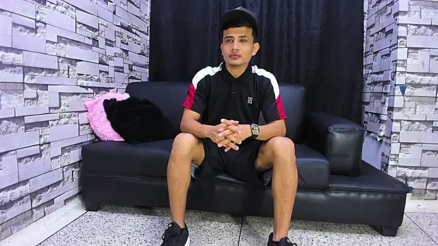 Crazy Cult Sex online show from 3, 2, 2026