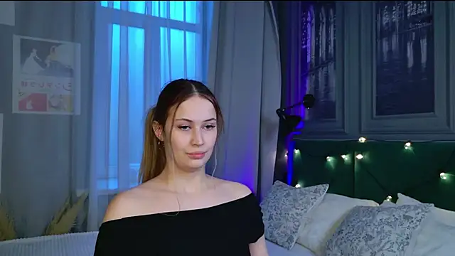 Sofii Ly online show from 17, 11, 2025