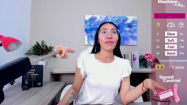 lucyy liiuu online show from 21, 11, 2025