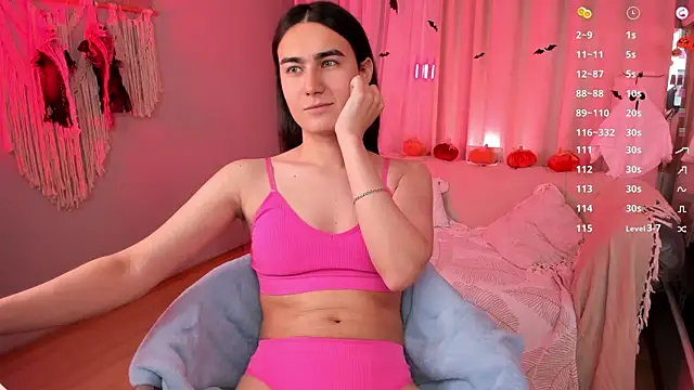 Snapshot of HeyAlena chatting on 18, 10, 2025 HeyAlena online show from 18, 10, 2025