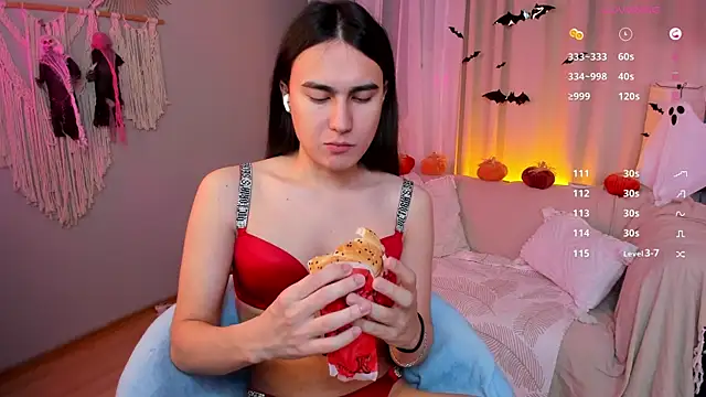 Snapshot of HeyAlena chatting on 23, 10, 2025 HeyAlena online show from 23, 10, 2025