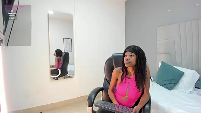 Mia smith x1 online show from 6, 10, 2025