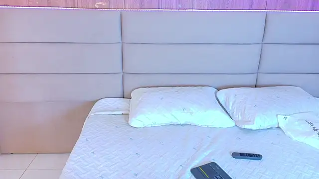 Snapshot of KiokoSen chatting on 13, 11, 2025 KiokoSen online show from 13, 11, 2025