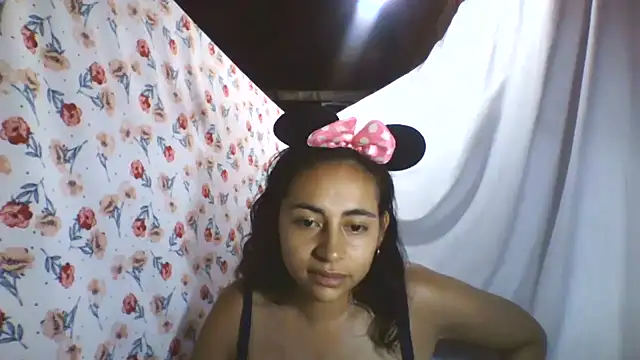 Snapshot of Anabelhotxx16 chatting on 22, 10, 2025 Anabelhotxx16 online show from 22, 10, 2025