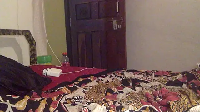 Snapshot of cymerastail chatting on 23, 11, 2025 cymerastail online show from 23, 11, 2025