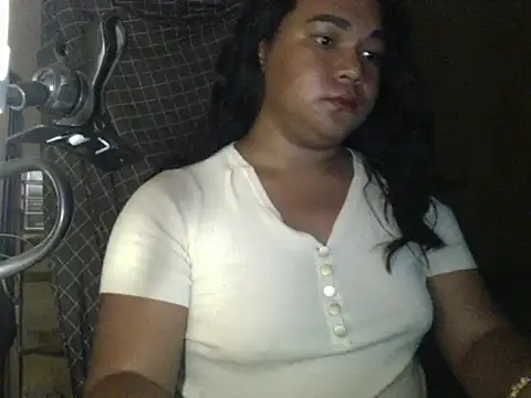 Snapshot of roseluv_hot chatting on 18, 3, 2026 roseluv hot online show from 18, 3, 2026