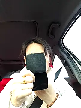 Snapshot of Haili-1 chatting on 13, 11, 2025 Haili-1 online show from 13, 11, 2025